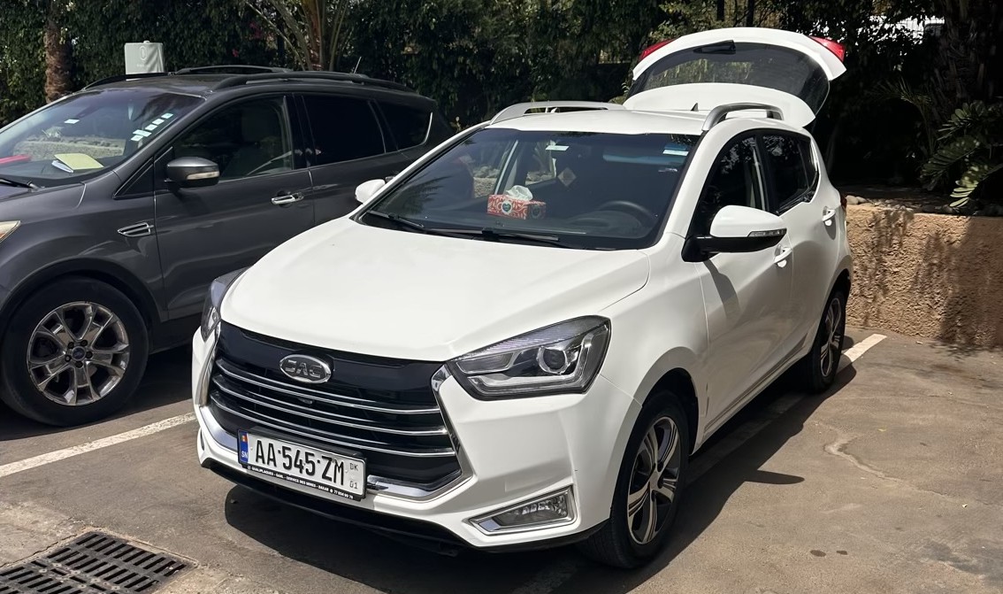Location JAC JS2 Dakar